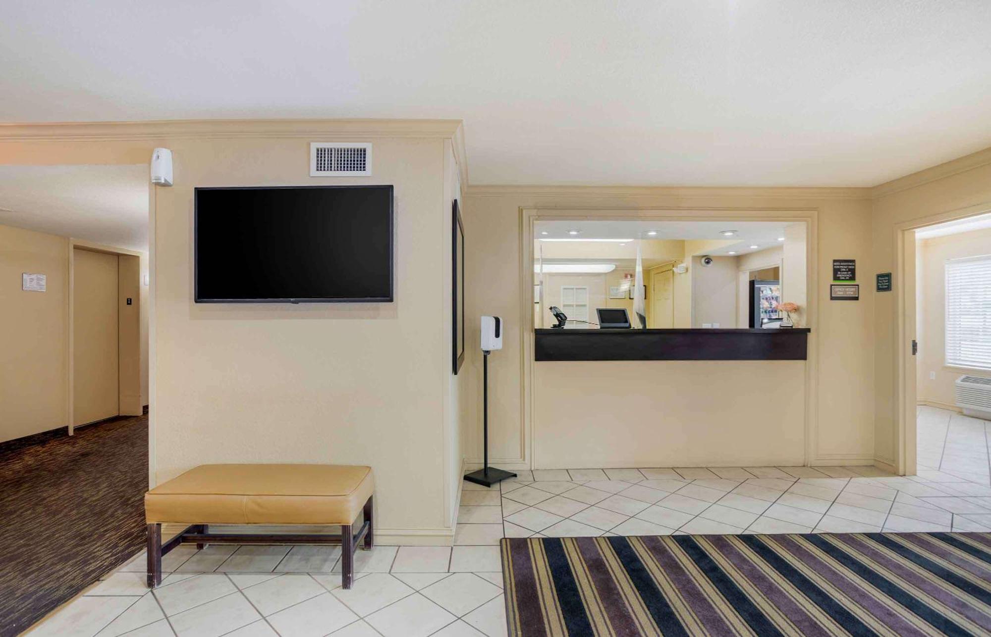 Extended America - - Germantown Hotel