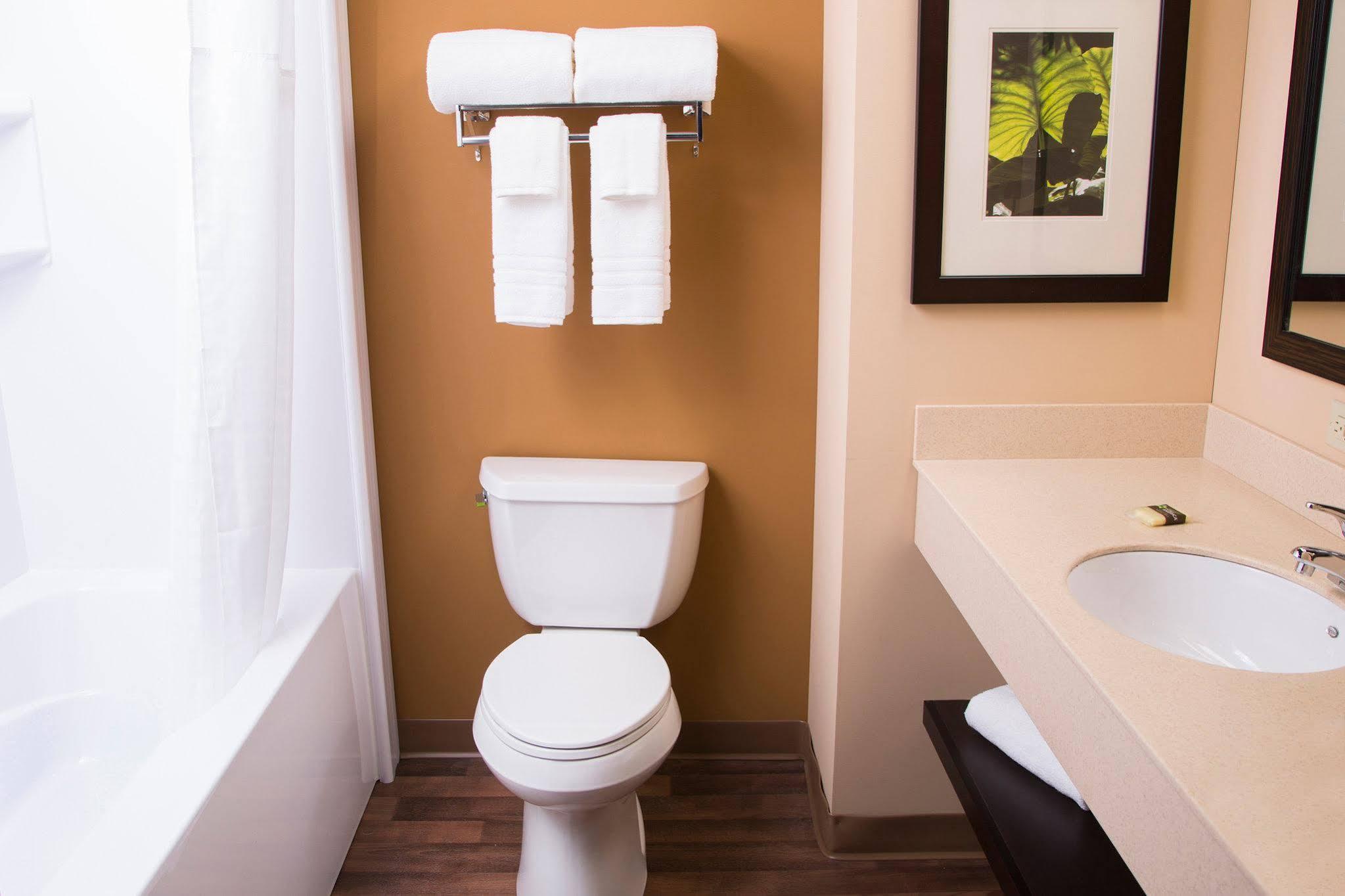 Extended America - - Germantown Hotel